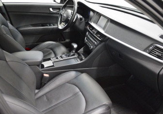 Подержанный автомобиль Kia Optima Sedan 2019 года (12 фото)