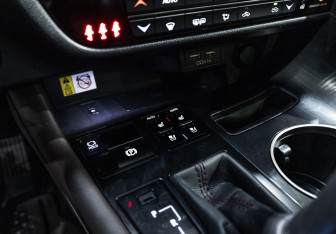 Подержанный автомобиль Lexus RX 2021 года (19 фото)