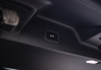 Подержанный автомобиль Land Rover Range Rover 2019 года (39 фото)