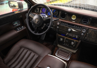 Подержанный автомобиль Rolls-Royce Phantom Sedan 2008 года (18 фото)