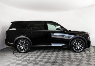 Подержанный автомобиль GAC GS8 2023 года (6 фото)