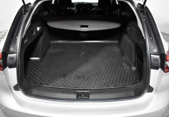 Подержанный автомобиль Opel Insignia Wagon 2020 года (20 фото)