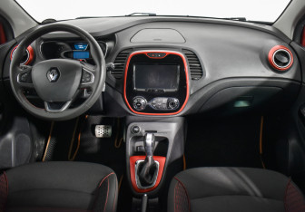 Подержанный автомобиль Renault Kaptur 2018 года (13 фото)