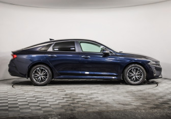 Подержанный автомобиль Kia K5 2020 года (4 фото)