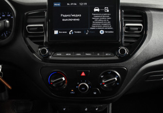 Подержанный автомобиль Hyundai Solaris Sedan 2020 года (16 фото)