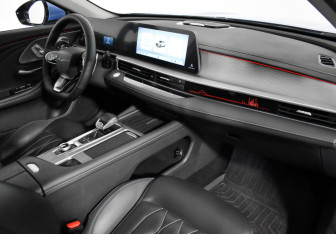 Подержанный автомобиль Chery Arrizo 8 2023 года (16 фото)