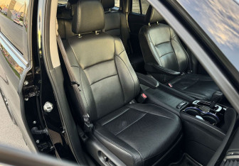 Подержанный автомобиль Honda Pilot 2017 года (28 фото)