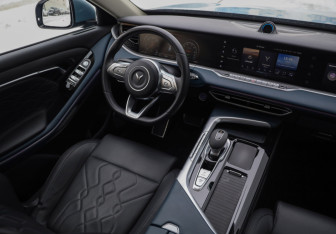 Подержанный автомобиль Voyah Free 2022 года (9 фото)