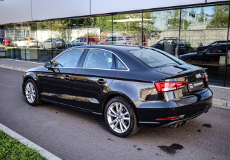 Подержанный автомобиль Audi A3 Sedan 2017 года (7 фото)