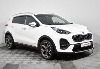 Подержанный автомобиль Kia Sportage 2018 года (3 фото)
