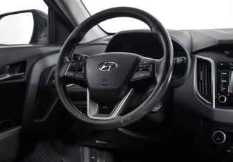 Подержанный автомобиль Hyundai Creta 2016 года (14 фото)
