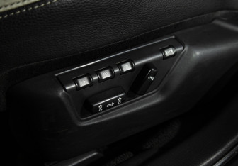 Подержанный автомобиль Volvo S60 2007 года (16 фото)