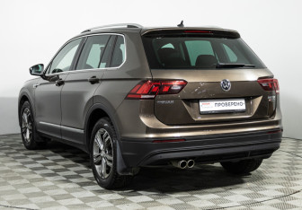 Подержанный автомобиль Volkswagen Tiguan 2017 года (7 фото)