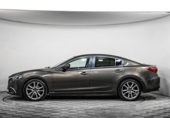 Подержанный автомобиль Mazda 6 Sedan 2017 года (8 фото)