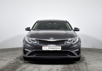 Подержанный автомобиль Kia Optima Sedan 2018 года (2 фото)