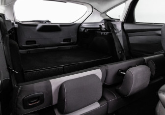 Подержанный автомобиль Ford Focus Hatchback 2012 года (21 фото)