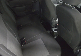 Подержанный автомобиль Renault Sandero 2019 года (13 фото)