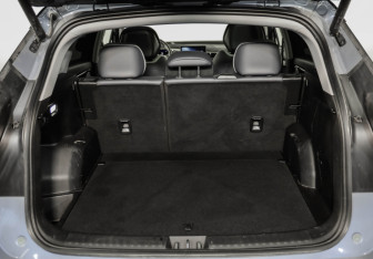 Подержанный автомобиль Geely Atlas 2023 года (29 фото)