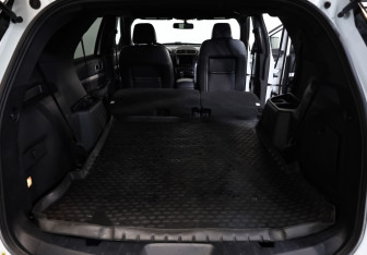 Подержанный автомобиль Ford Explorer 2017 года (30 фото)