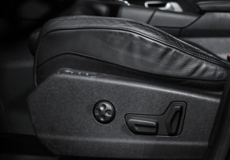 Подержанный автомобиль DS 7 Crossback 2019 года (11 фото)