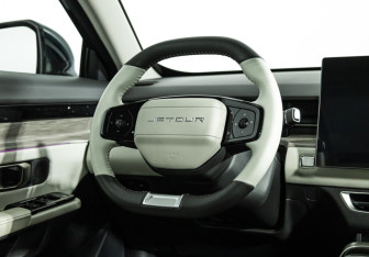 Подержанный автомобиль Jetour Dashing 2024 года (15 фото)