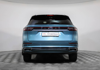 Подержанный автомобиль Jaecoo J8 2024 года (6 фото)