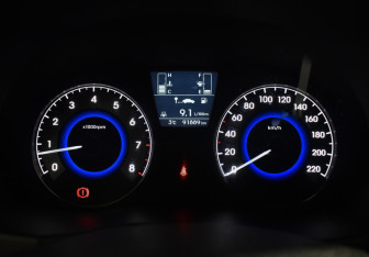 Подержанный автомобиль Hyundai Solaris Sedan 2015 года (21 фото)