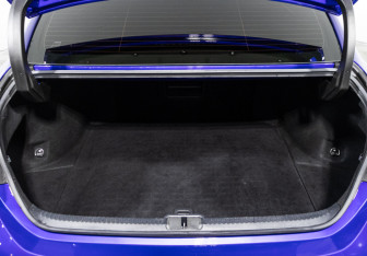 Подержанный автомобиль Lexus ES 2019 года (15 фото)