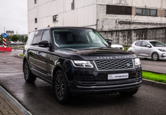 Подержанный автомобиль Land Rover Range Rover 2018 года (5 фото)