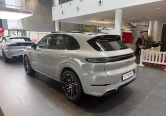 Новый Porsche Cayenne 2025 (5 фото)