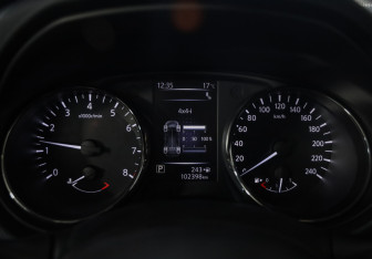 Подержанный автомобиль Nissan X-Trail 2019 года (13 фото)