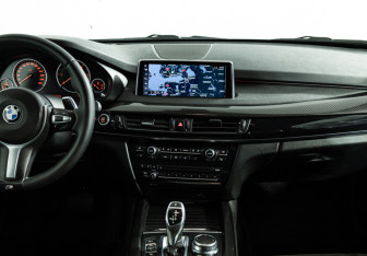 Подержанный автомобиль BMW X5 2017 года (14 фото)