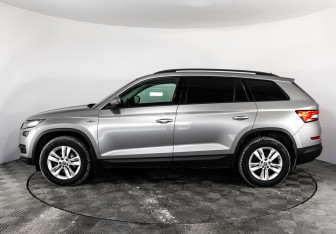 Подержанный автомобиль Skoda Kodiaq 2019 года (8 фото)