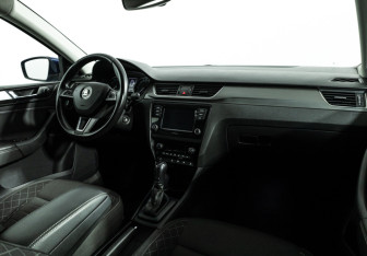 Подержанный автомобиль Skoda Rapid Liftback 2018 года (9 фото)