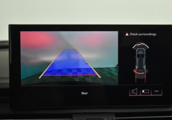 Подержанный автомобиль Audi Q5 2023 года (16 фото)