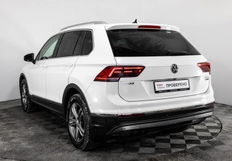 Подержанный автомобиль Volkswagen Tiguan 2017 года (7 фото)