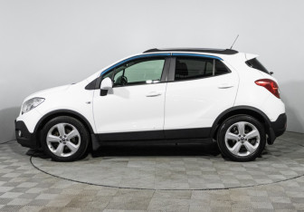 Подержанный автомобиль Opel Mokka 2014 года (8 фото)