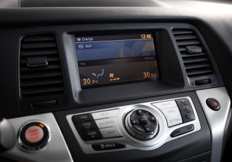 Подержанный автомобиль Nissan Murano Suv 2011 года (17 фото)