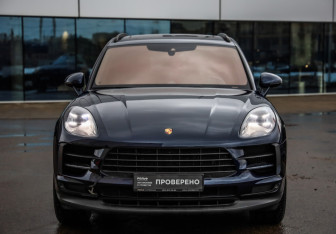 Подержанный автомобиль Porsche Macan 2019 года (3 фото)