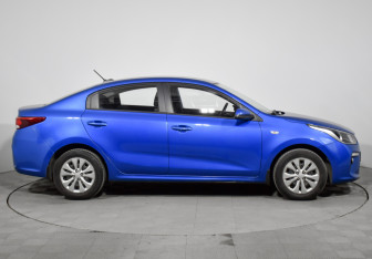 Подержанный автомобиль Kia Rio Sedan 2019 года (4 фото)