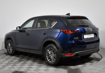 Подержанный автомобиль Mazda CX-5 2017 года (7 фото)
