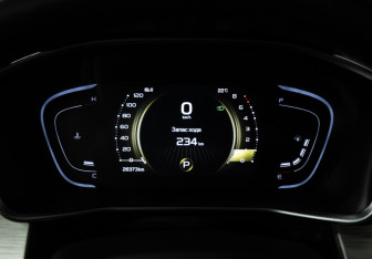 Подержанный автомобиль Geely Coolray 2023 года (12 фото)