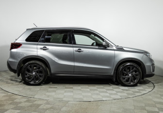 Подержанный автомобиль Suzuki Vitara 2021 года (4 фото)