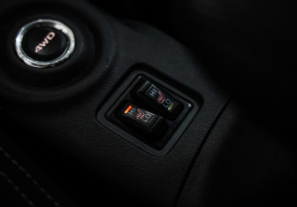 Подержанный автомобиль Mitsubishi Outlander 2016 года (16 фото)
