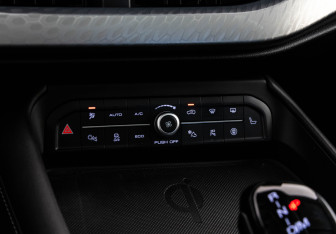 Подержанный автомобиль Haval F7x 2022 года (17 фото)