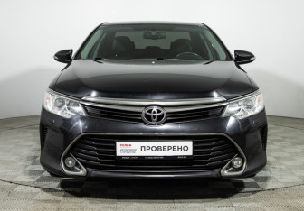Подержанный автомобиль Toyota Camry Sedan 2016 года (2 фото)