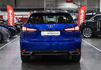 Подержанный автомобиль Lexus RX 2021 года (8 фото)