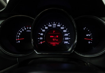 Подержанный автомобиль Kia Ceed Wagon 2014 года (12 фото)