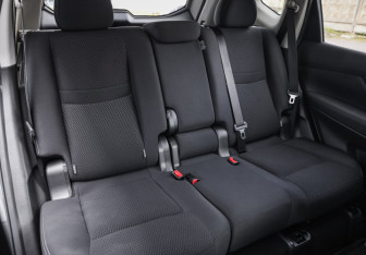 Подержанный автомобиль Nissan X-Trail 2022 года (24 фото)