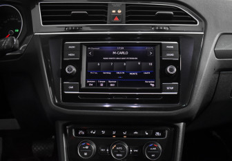 Подержанный автомобиль Volkswagen Tiguan 2017 года (16 фото)